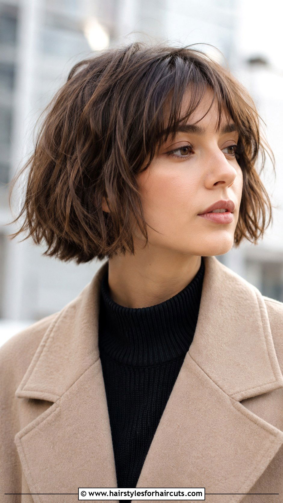 Textured Short Bob - 25 diamond face hairstyles - 25 diamond face hairstyles