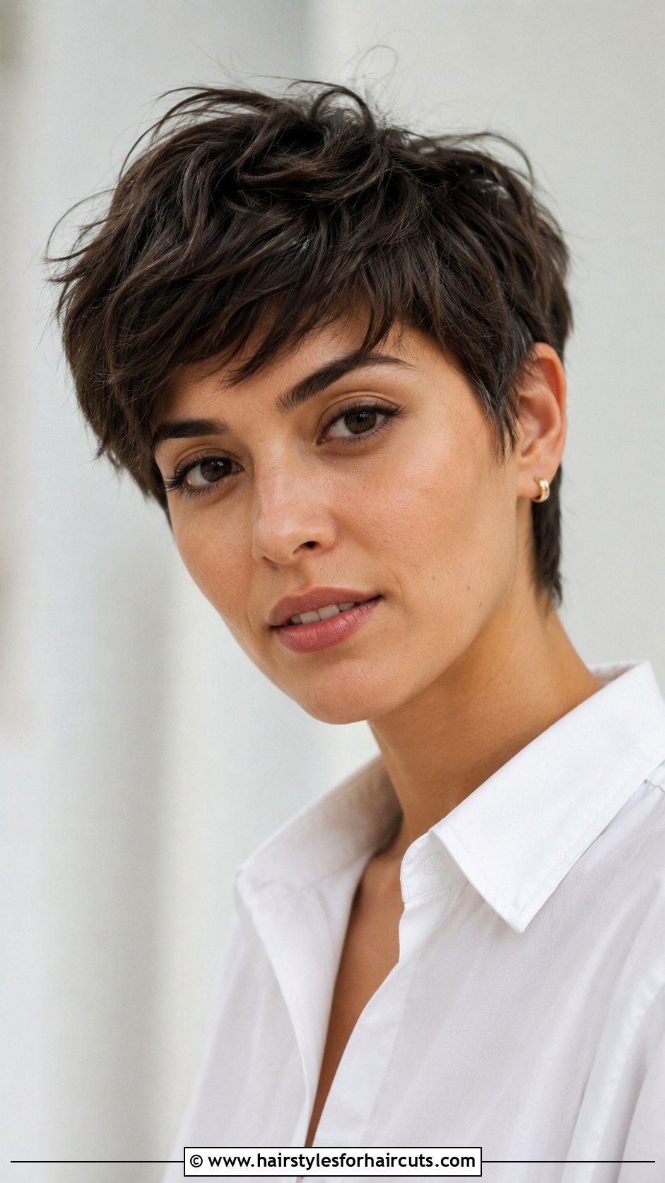 Textured Short Crop - 25 short womens hairstyles - 25 short women's hairstyles