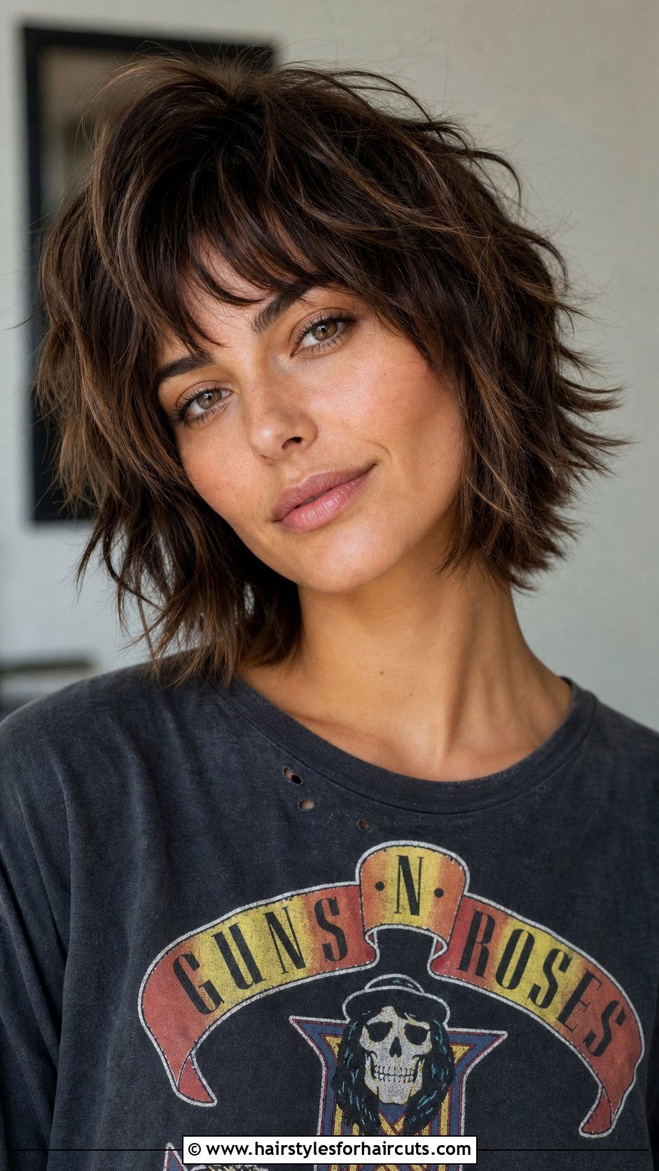 Textured Short Shag Haircut - 25 short hair mexican hairstyles - 25 short hair mexican hairstyles