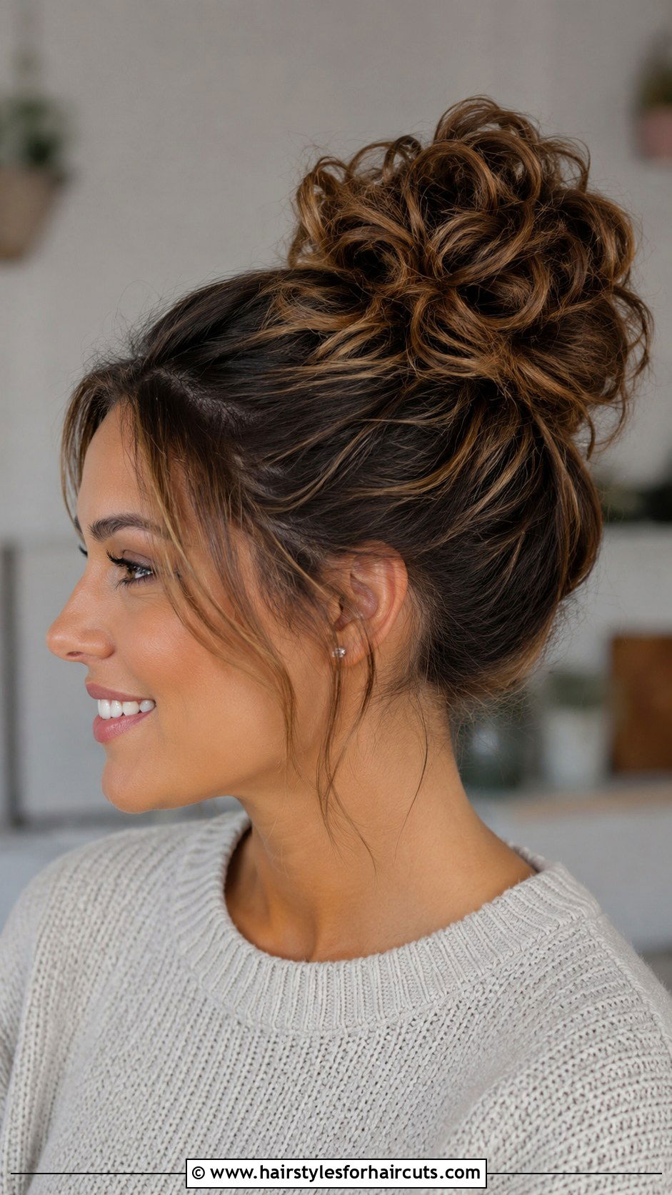 Textured Top Bun - 25 cute bun hairstyles - 25 cute bun hairstyles