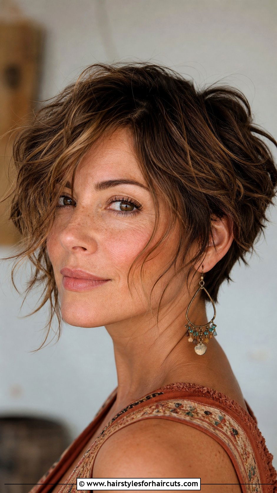 Textured Wavy Pixie Bob - 25 short body wave hairstyles - 25 short body wave hairstyles