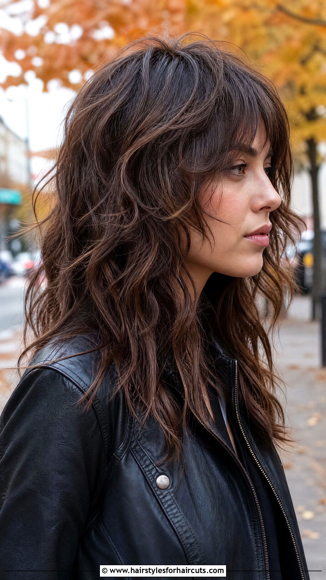 Textured Wavy Wolf Haircut - 25 wolf haircuts wavy hair - 25 wolf haircuts wavy hair