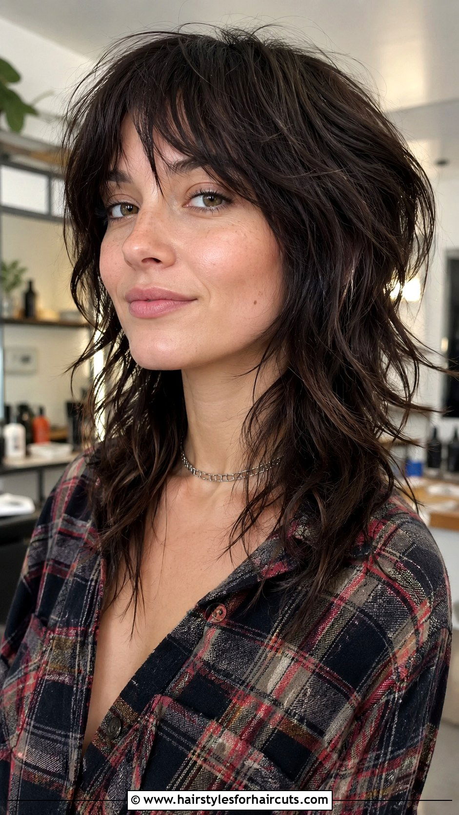 Textured Wolf Cut - 25 fun hairstyles - 25 fun hairstyles
