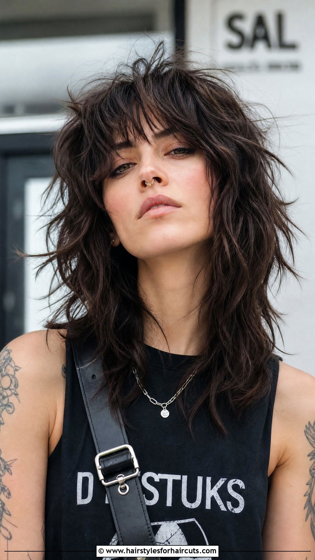 Textured Wolf Cut - 25 club hairstyles - 25 club hairstyles