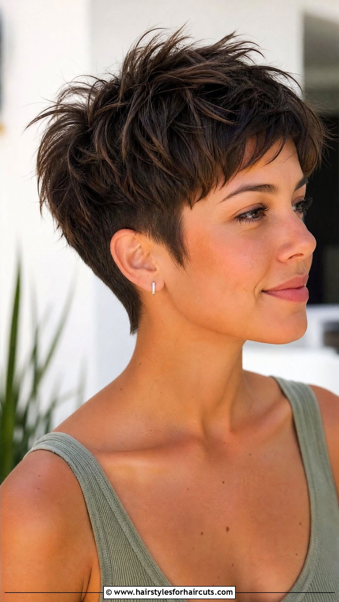 Texturized Crop - 25 fine straight haircuts - 25 fine straight haircuts