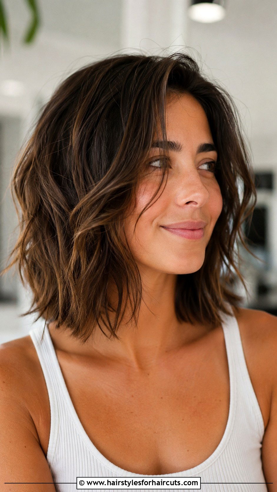 Texturized Shoulder Length Cut - 25 haircuts to make you look younger - 25 haircuts to make you look younger