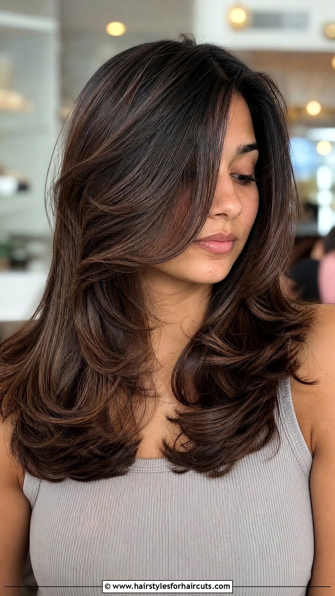 Thick Hair Wedge Haircut - 25 wedge haircuts for wavy hair - 25 wedge haircuts for wavy hair