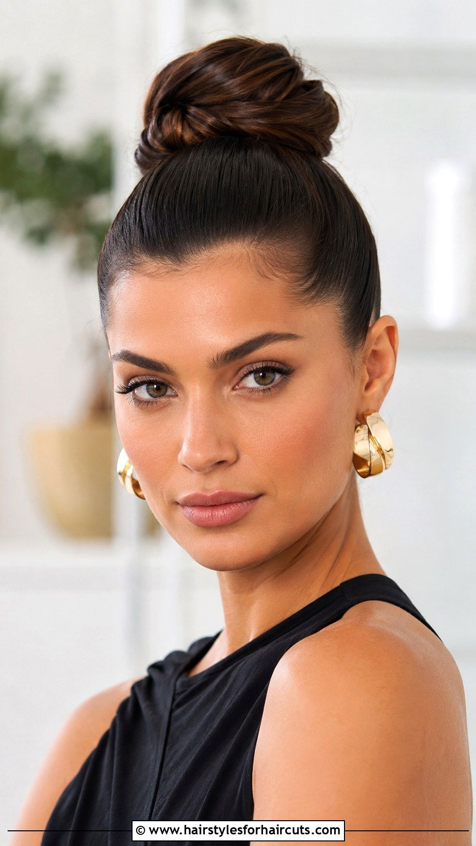 Top Knot - 25 date night hairstyles - 25 date night hairstyles