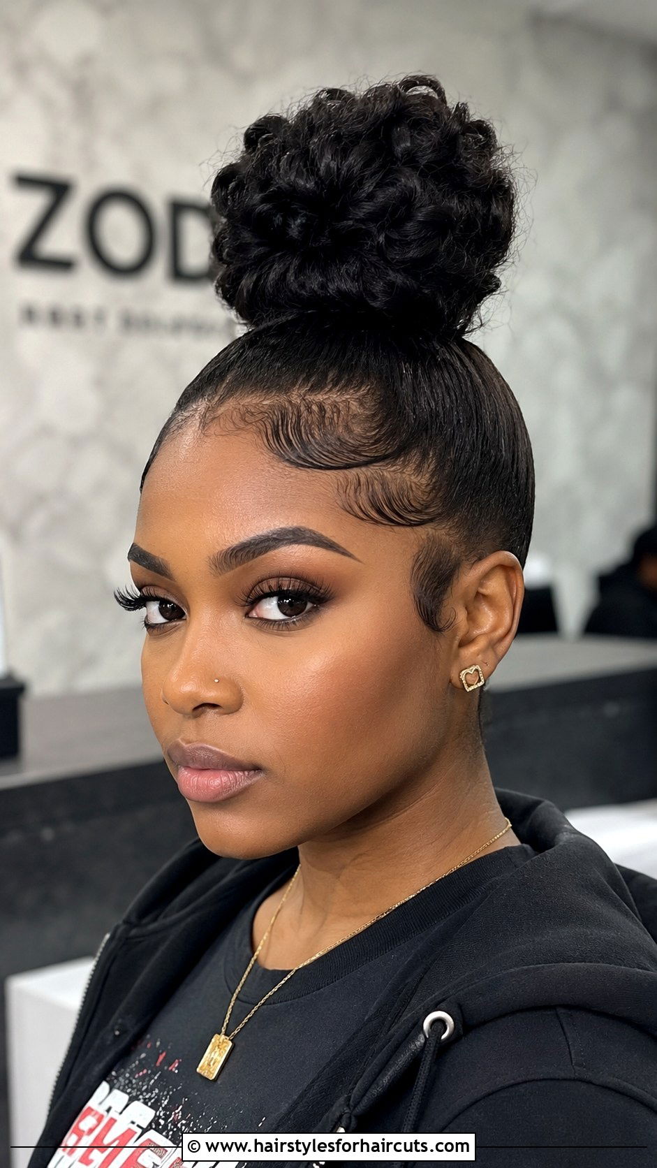 Top Knot For Transitioning Hair - 25 hairstyles for transitioning hair - 25 hairstyles for transitioning hair