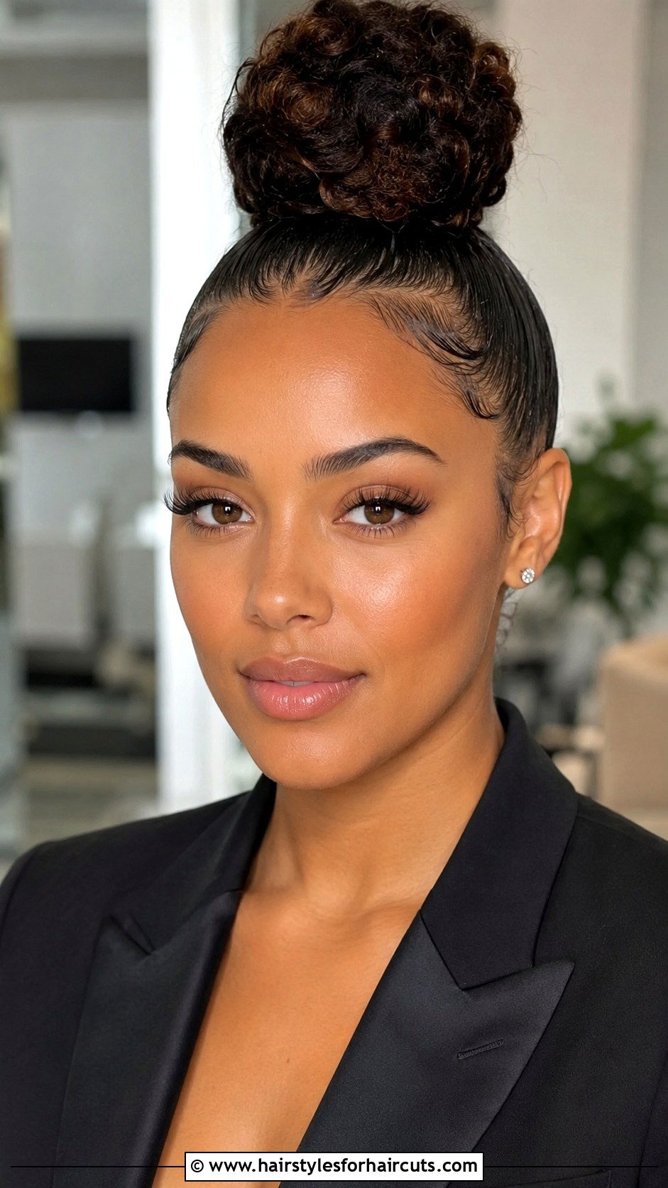 Top Knot With Slicked Sides - 25 easy formal hairstyles for long hair - 25 easy formal hairstyles for long hair