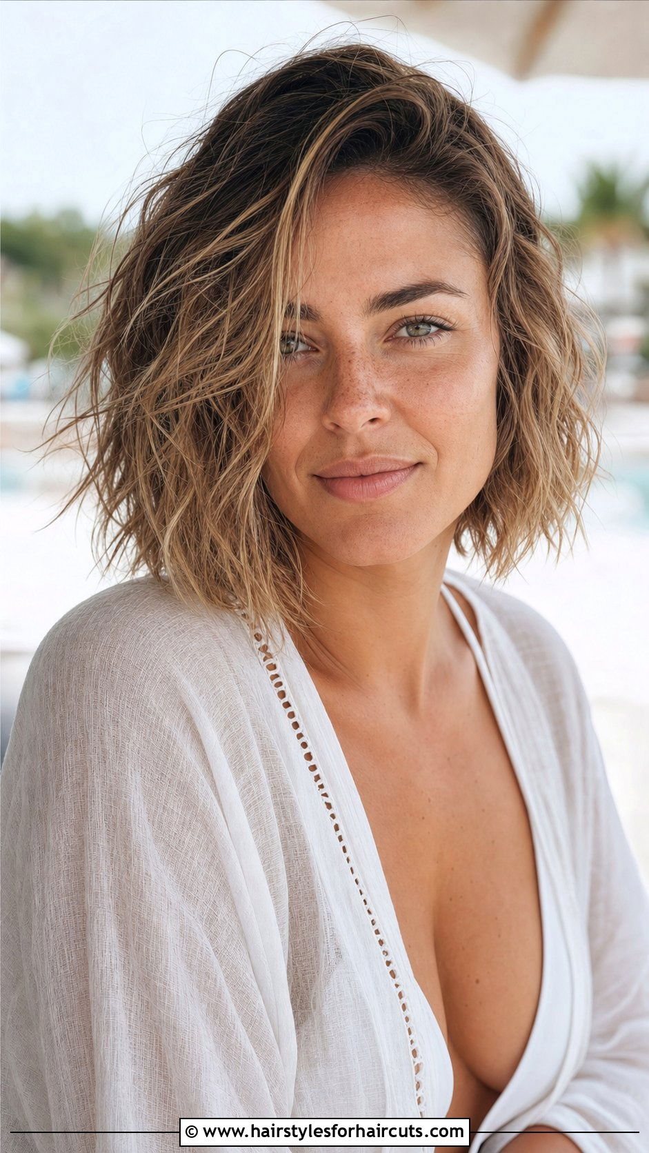 Tousled Beach Waves Bob - 25 growing out short hairstyles - 25 growing out short hairstyles