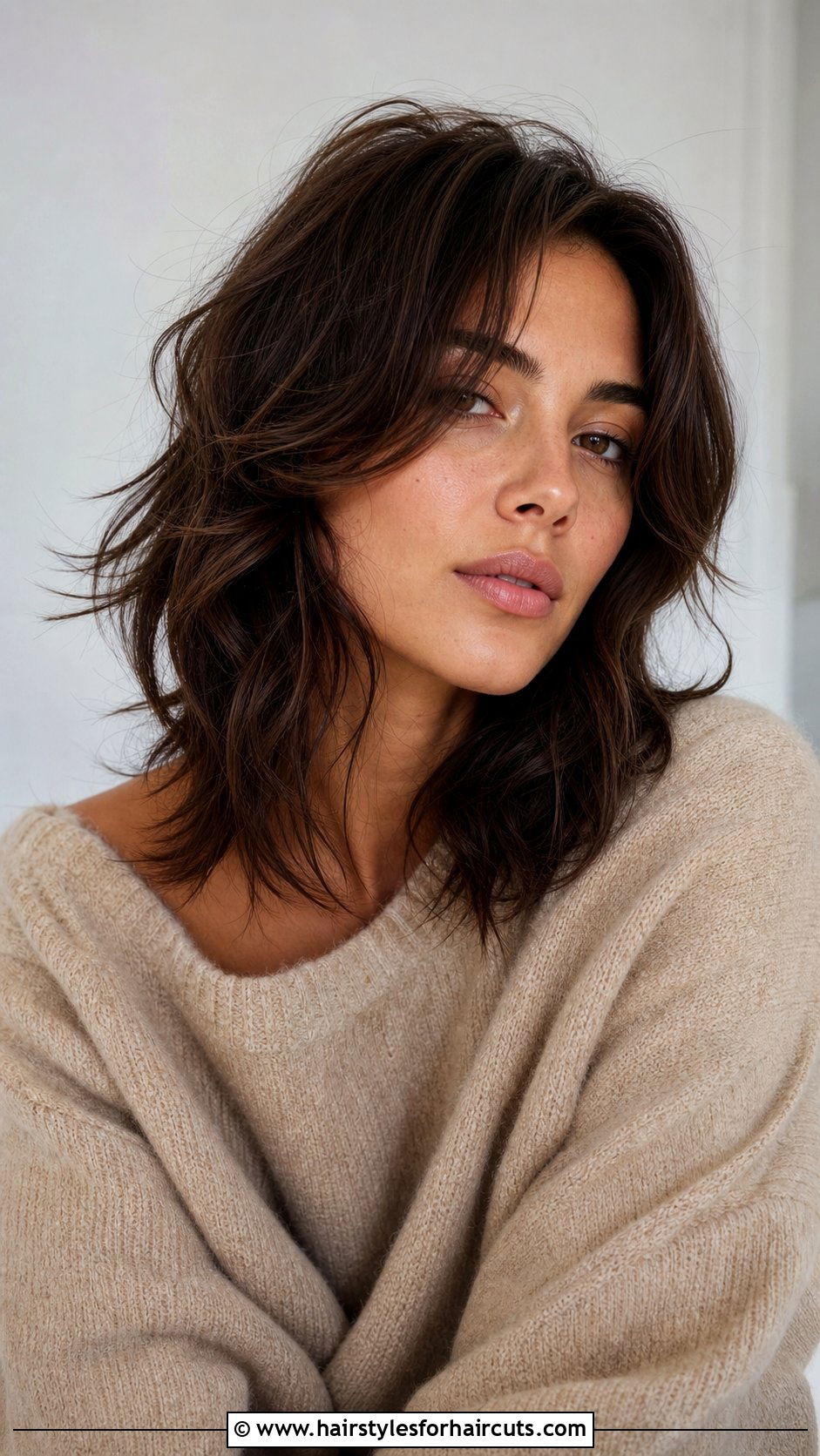 Tousled Wavy Flip - 25 hair flip hairstyles - 25 hair flip hairstyles