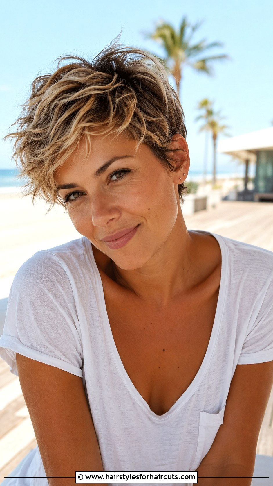 Tousled pixie cut beach look - 25 cute beach hairstyles for short hair - 25 cute beach hairstyles for short hair