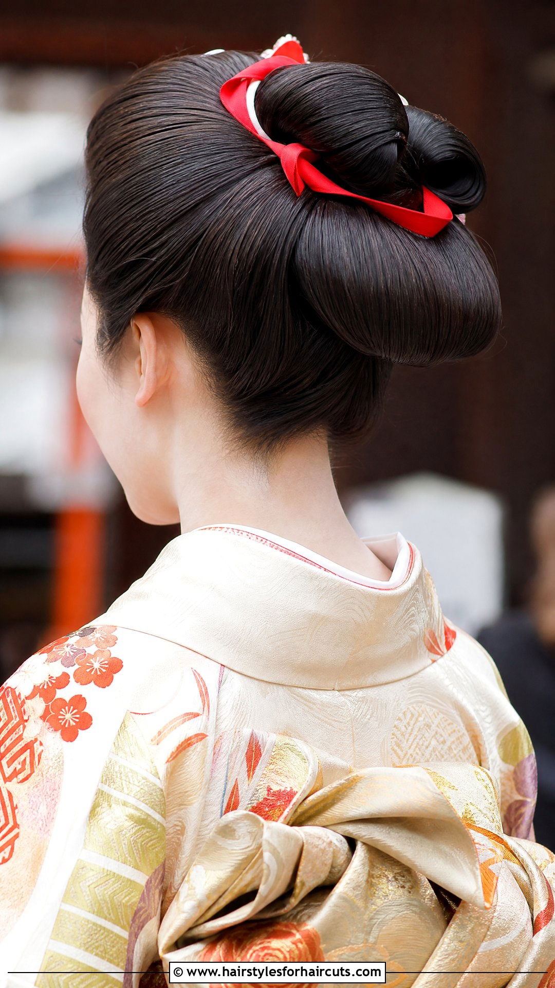 Traditional Shimada Updo For Kimono - 25 kimono hairstyles - 25 kimono hairstyles