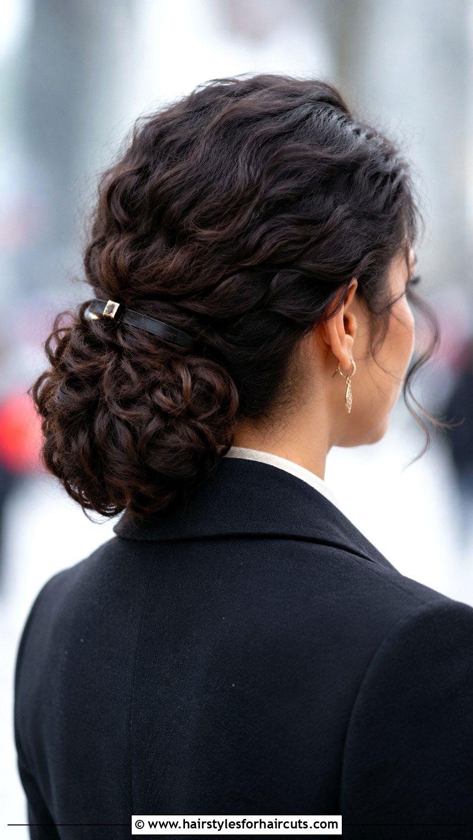 Tucked And Clipped Curly Hair - 25 cute hairstyles for thick curly hair - 25 cute hairstyles for thick curly hair