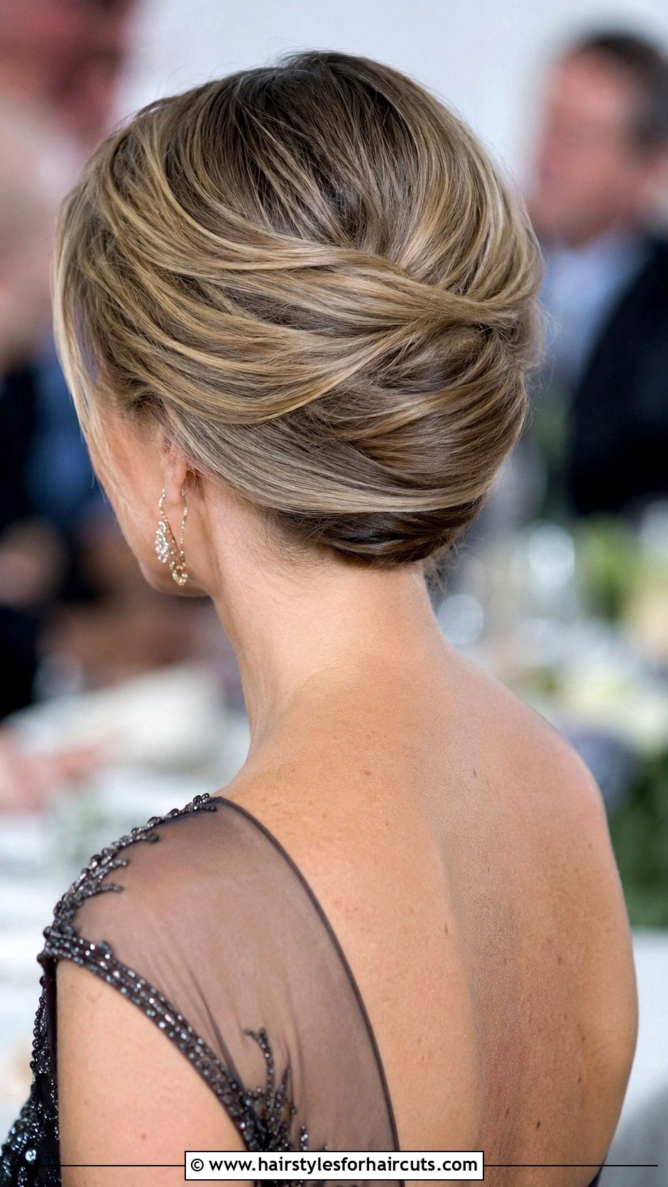 Tucked And Rolled Bob - 25 dance hairstyles for short hair - 25 dance hairstyles for short hair