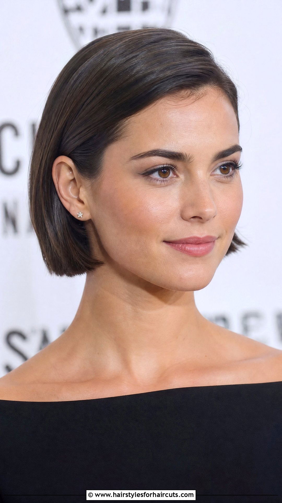 Tucked Behind Ears Bob - 25 hairstyles for over 60 - 25 hairstyles for over 60