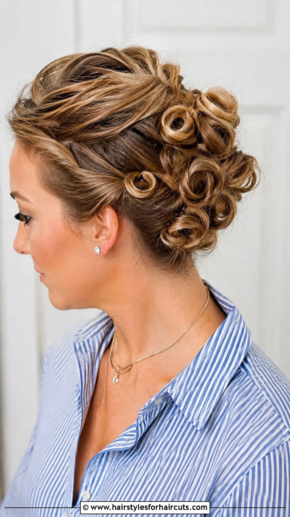 Twist And Pin Updo - 25 50s updo hairstyles for long hair - 25 50s updo hairstyles for long hair