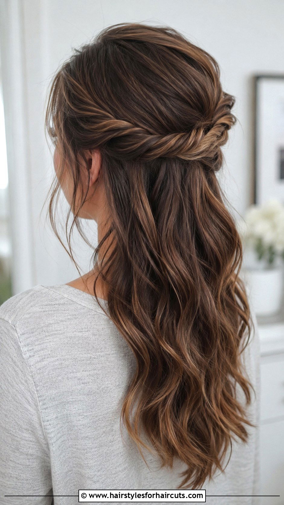 Twist Back Half Up Hairstyle - 25 country girl hairstyles for long hair - 25 country girl hairstyles for long hair