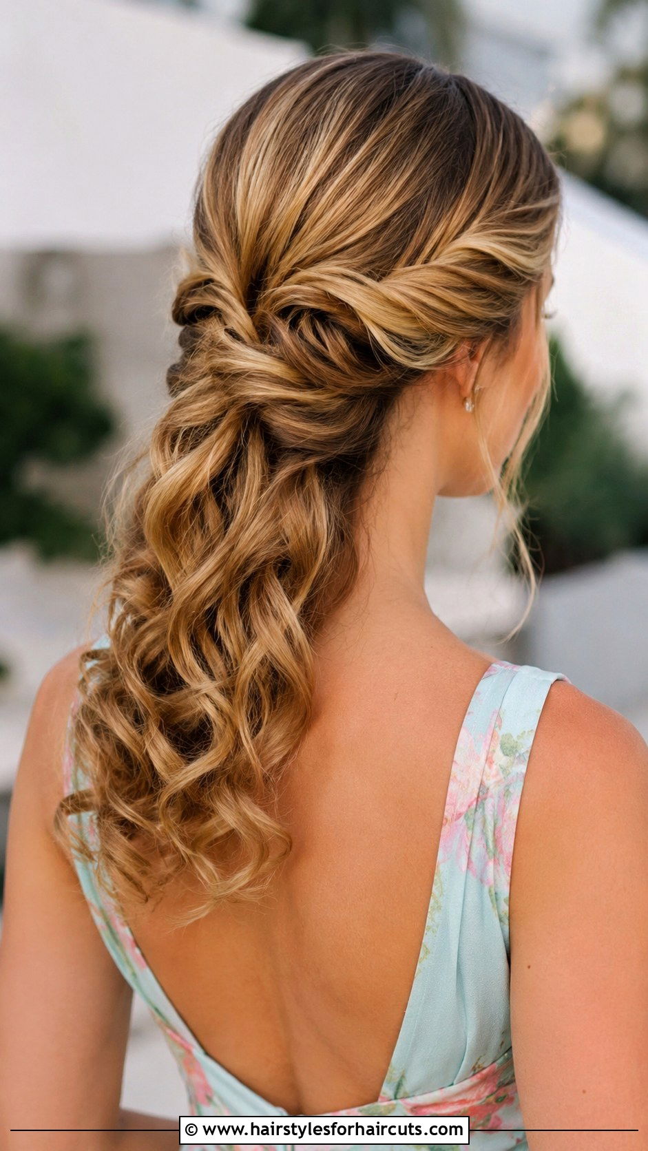 Twisted Half Up Hairstyle - 25 easy hairstyles for wedding - 25 easy hairstyles for wedding