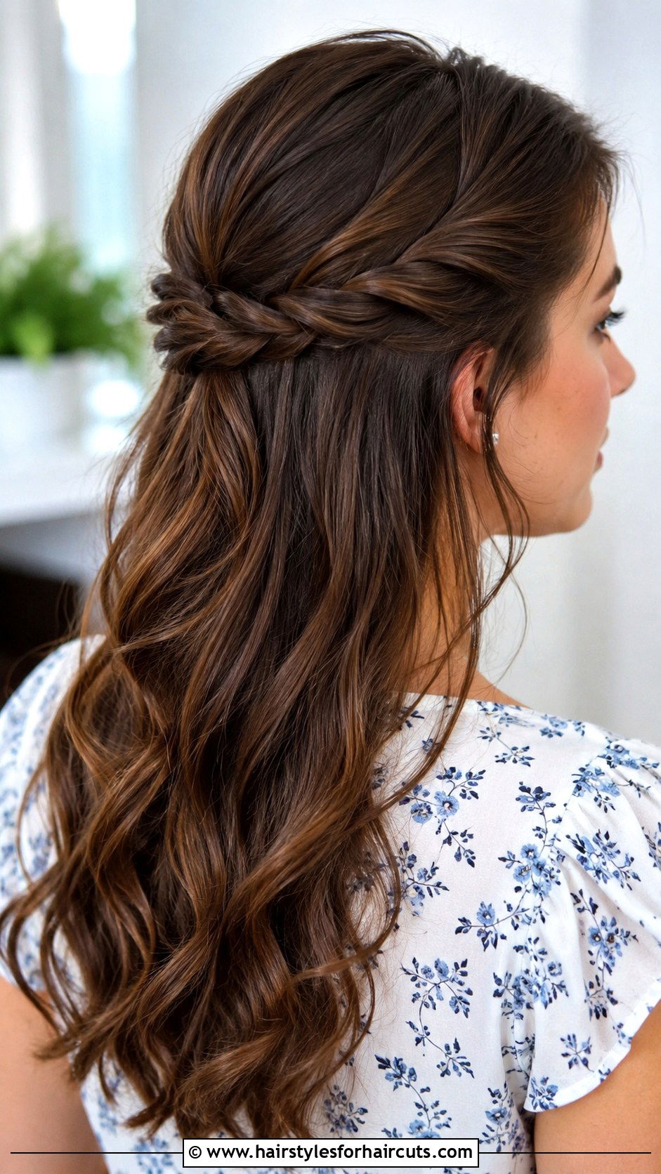 Twisted Half Up Half Down Hairstyle - 25 cute hairstyles for long hair - 25 cute hairstyles for long hair
