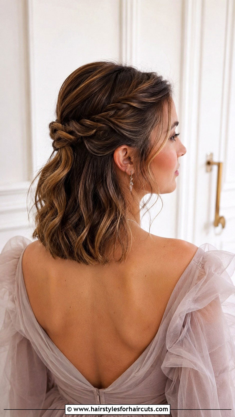 Twisted Half Up Lob - 25 beach wedding hairstyles for short hair - 25 beach wedding hairstyles for short hair