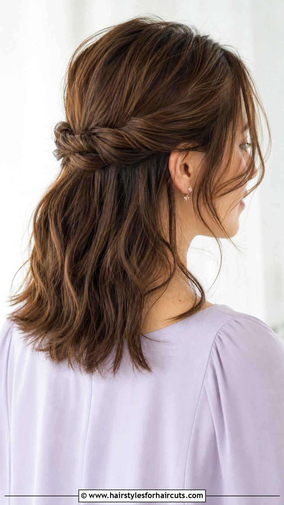 Twisted Half Up Medium Hair - 25 medium hair summer hairstyles - 25 medium hair summer hairstyles