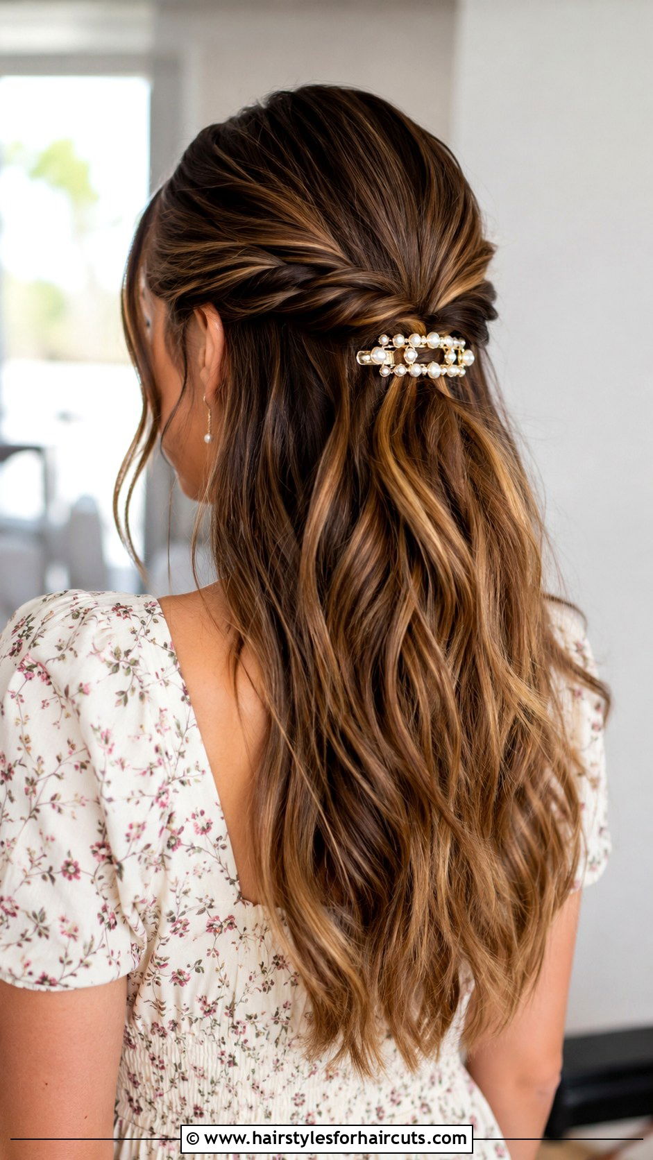 Twisted Half Up Style - 25 gala hairstyles for long hair - 25 gala hairstyles for long hair