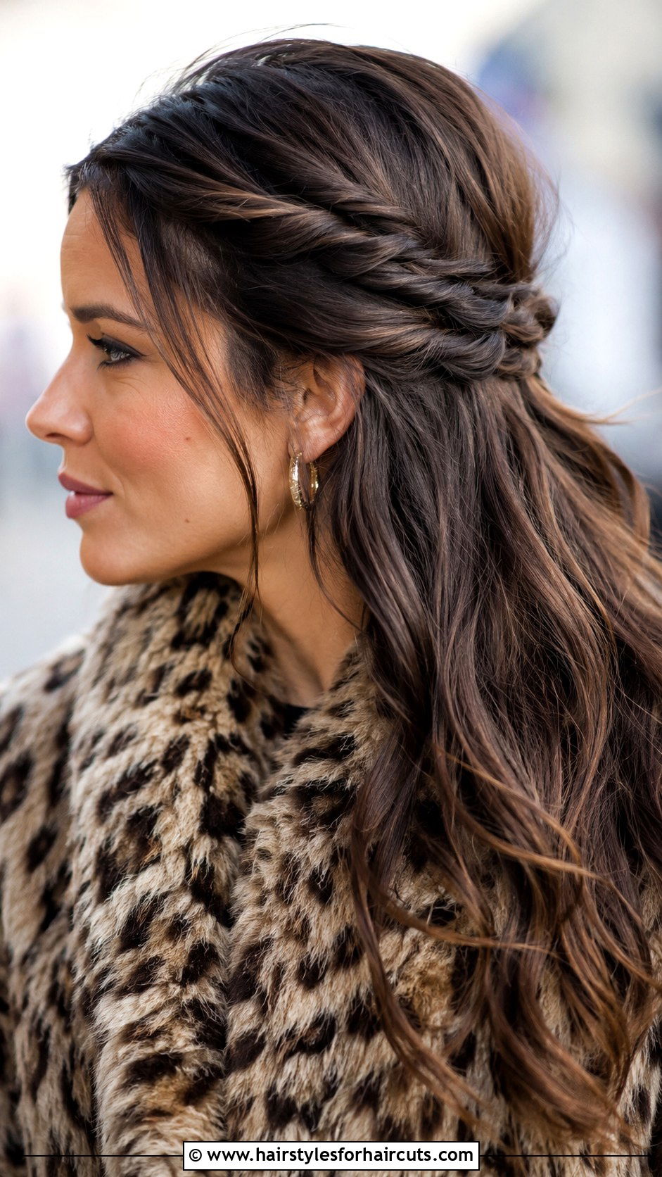 Twisted Half Updo - 25 cute hairstyles for winter - 25 cute hairstyles for winter