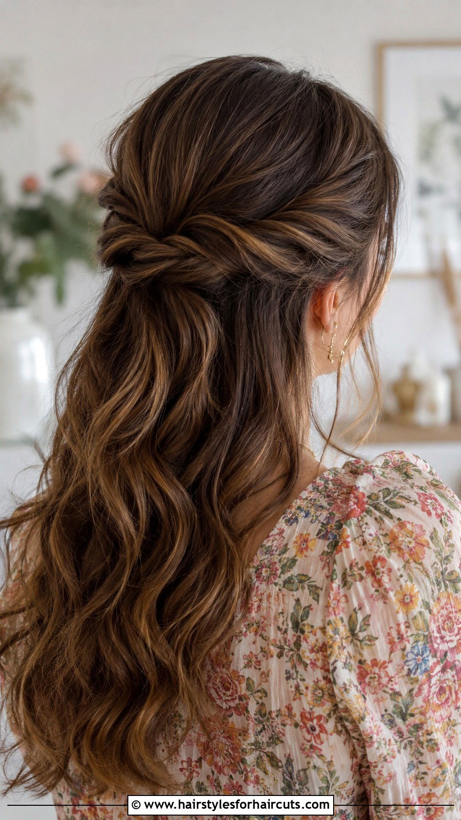 Twisted Half Updo - 25 easy fast hairstyles - 25 easy fast hairstyles