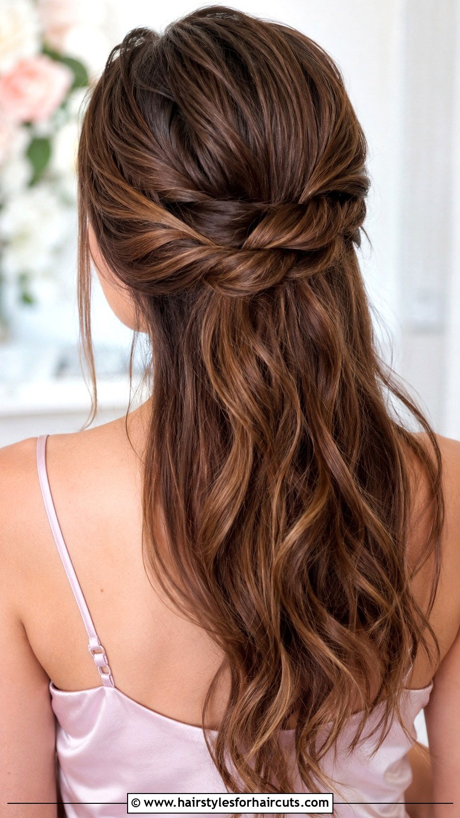 Twisted Half Updo - 25 easy fancy hairstyles for medium hair - 25 easy fancy hairstyles for medium hair
