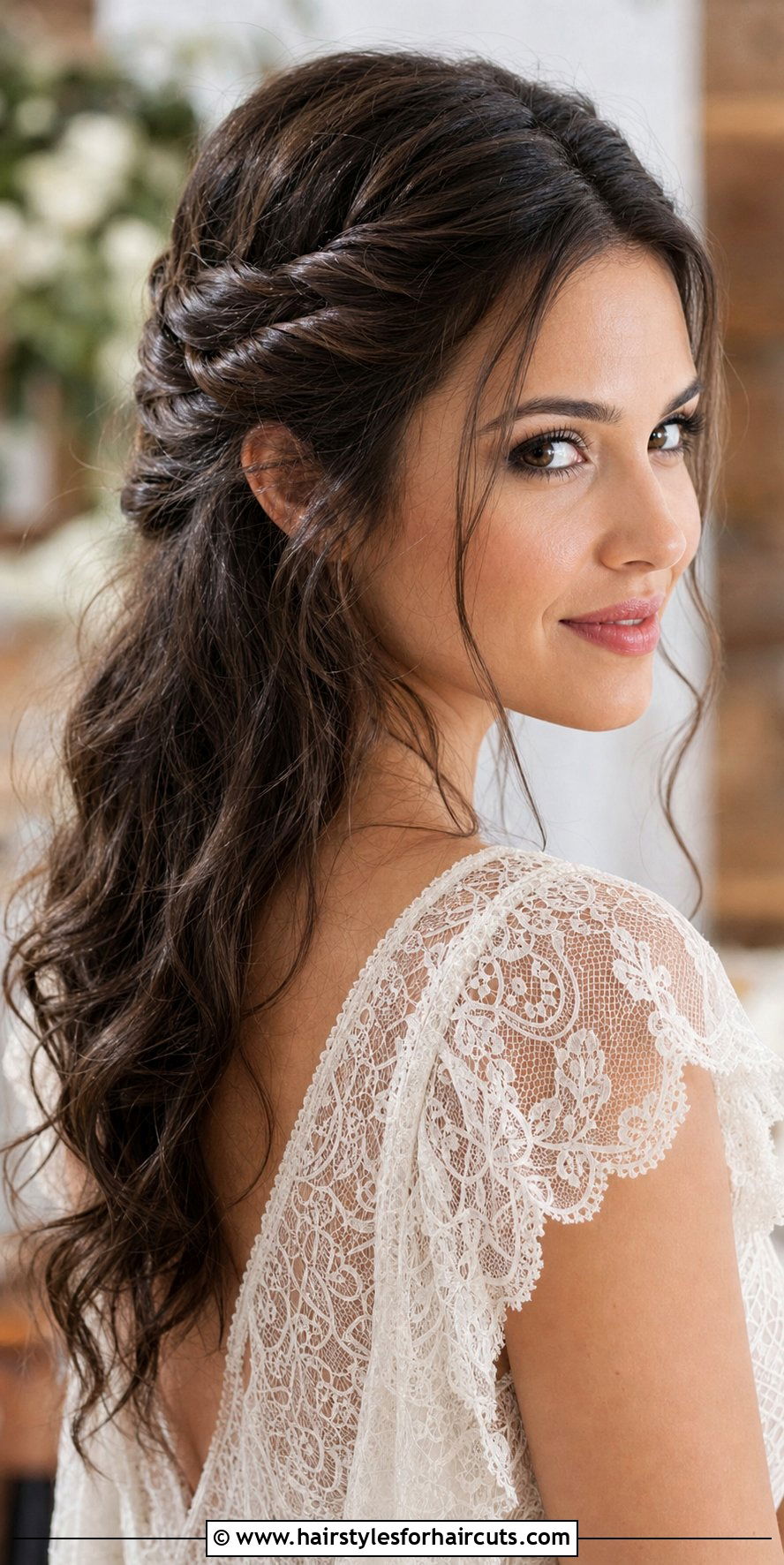 Twisted Half Updo For Brunettes - 25 cute hairstyles for brunettes with long hair - 25 cute hairstyles for brunettes with long hair