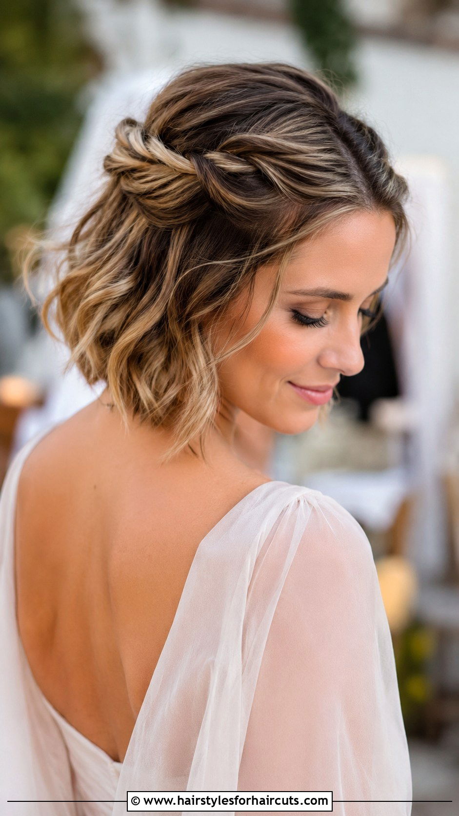 Twisted Half Updo Short Hair - 25 bride hairstyles for short hair - 25 bride hairstyles for short hair