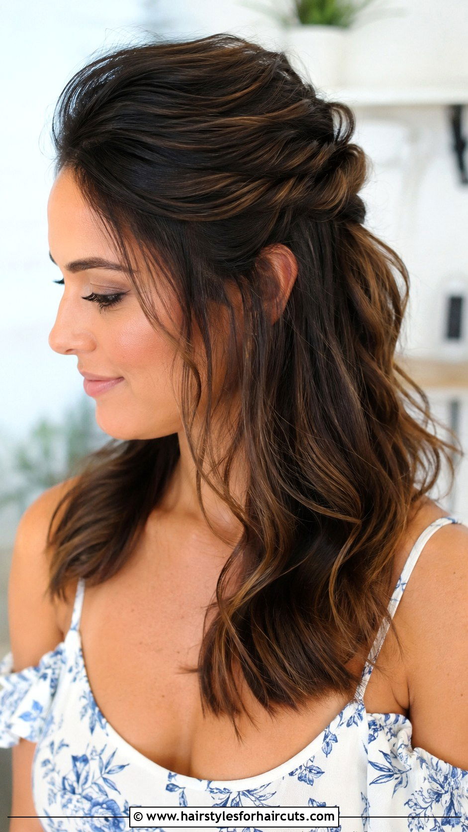 Twisted Half Updo With Volume - 25 hairstyles for small forehead - 25 hairstyles for small forehead