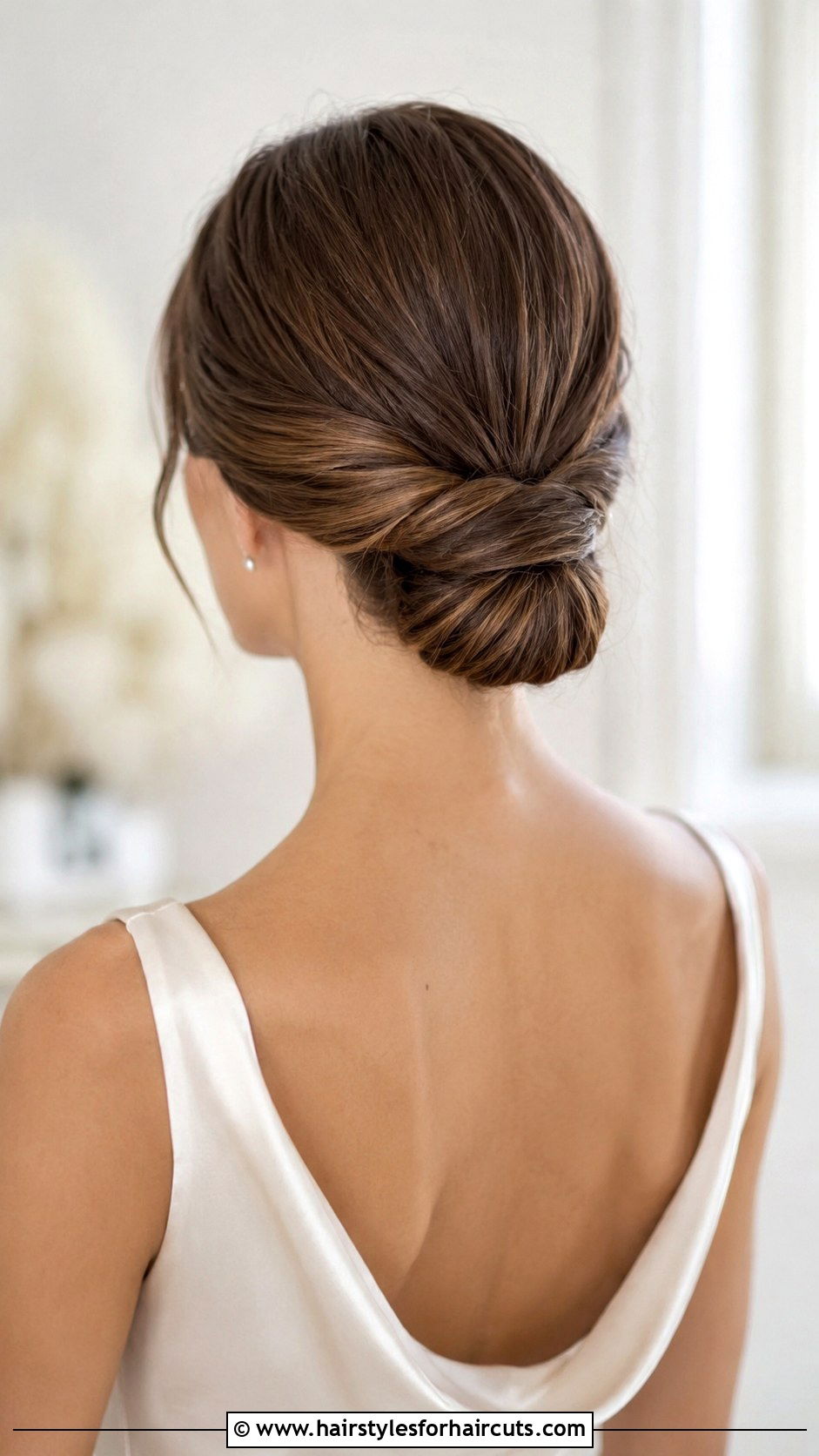Twisted Low Bun - 25 fancy hairstyles for medium hair - 25 fancy hairstyles for medium hair