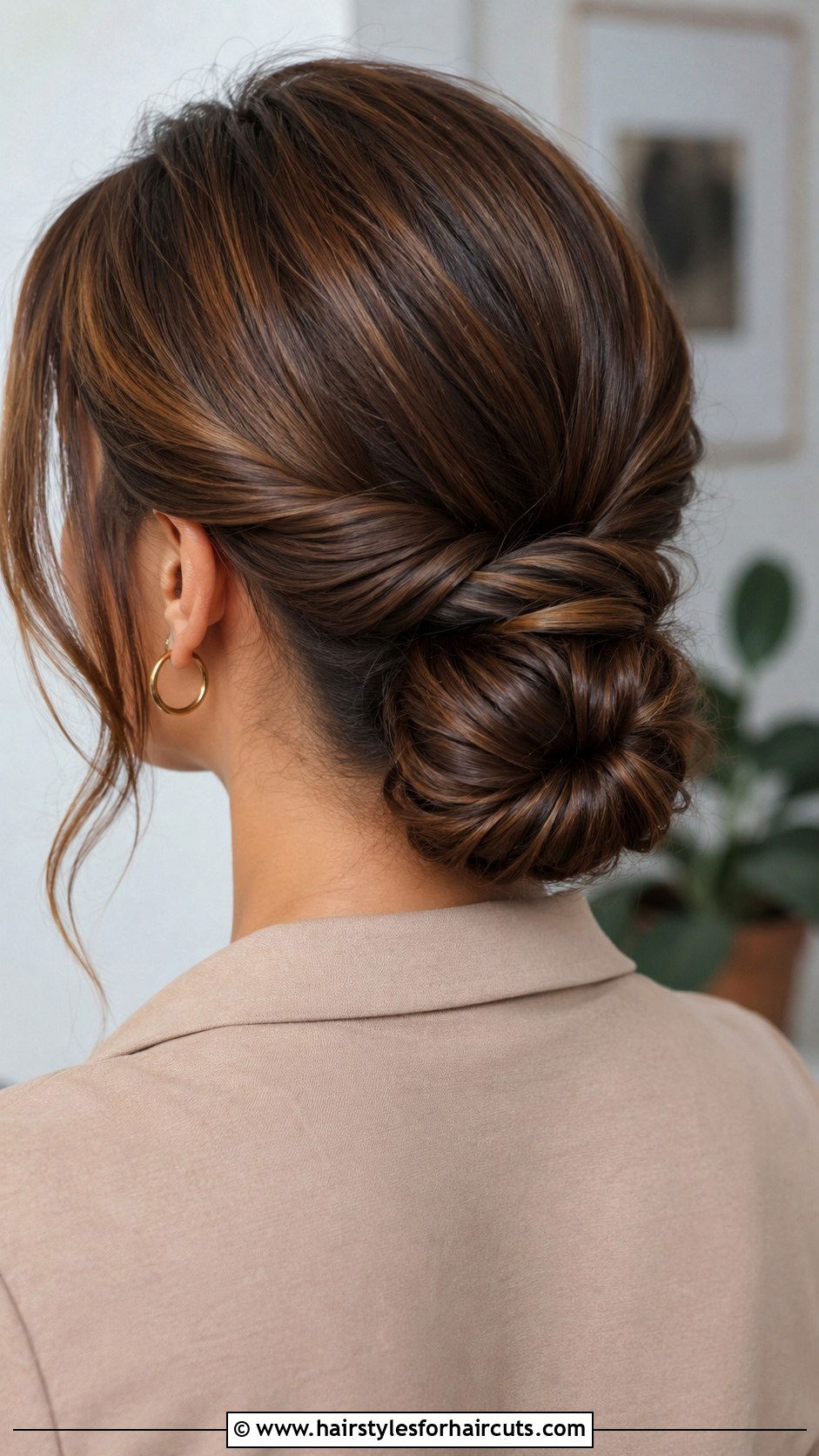 Twisted Low Bun For Long Hair - 25 cute easy hairstyles for long hair - 25 cute easy hairstyles for long hair