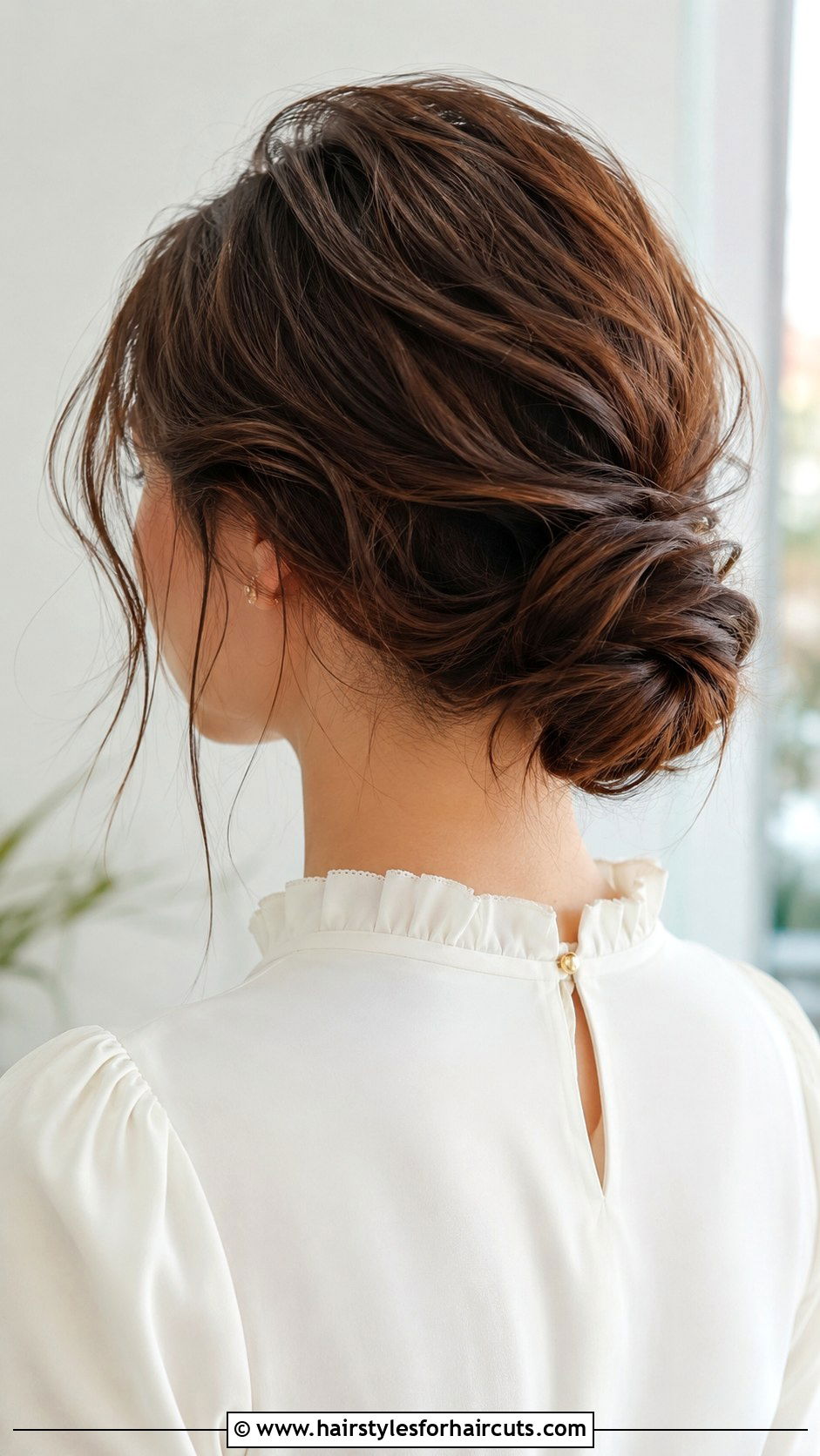 Twisted Low Bun For Long Hair - 25 easy hairstyles for long hair - 25 easy hairstyles for long hair