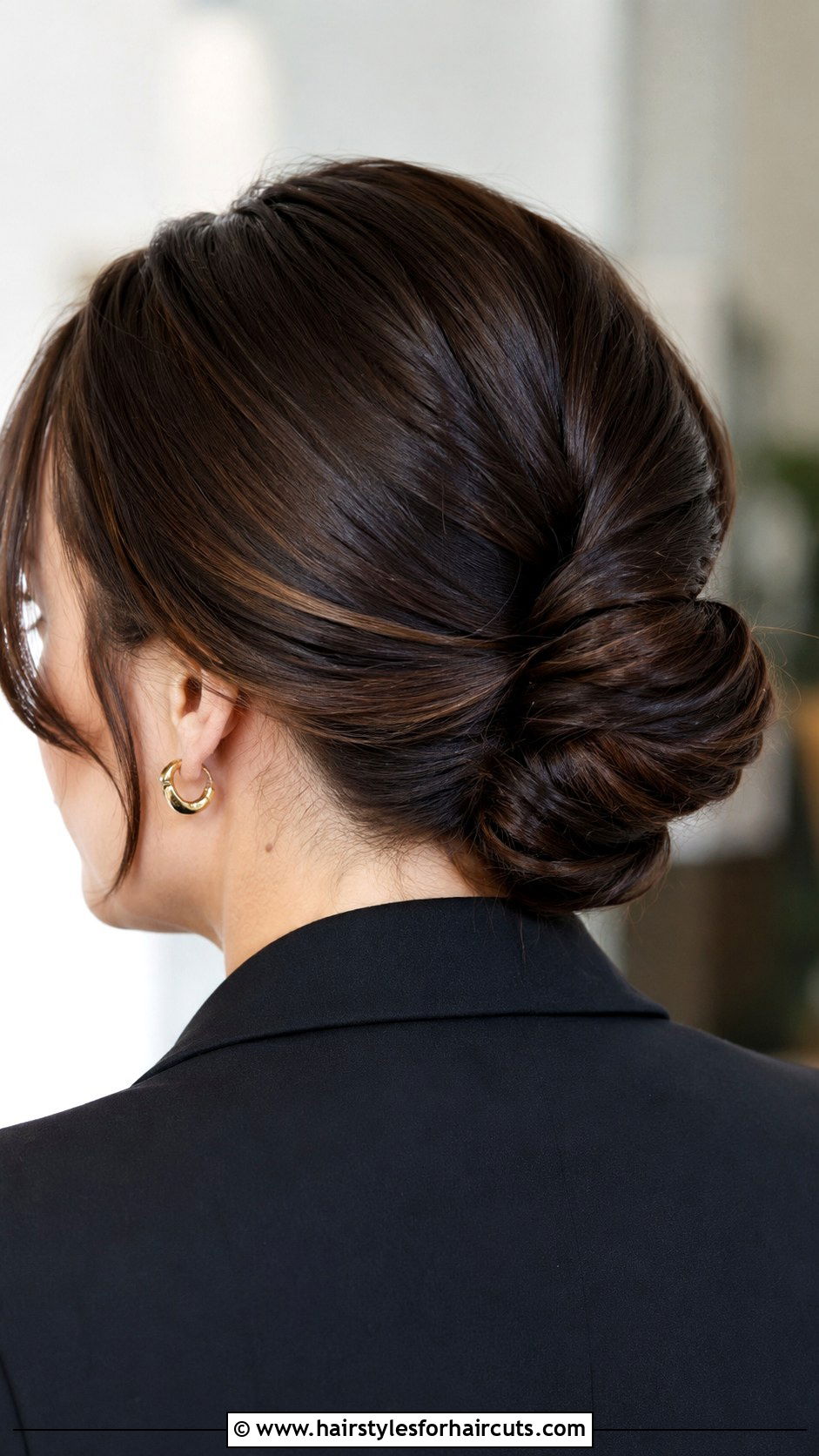 Twisted Low Chignon - 25 easy up hairstyles for medium hair - 25 easy up hairstyles for medium hair