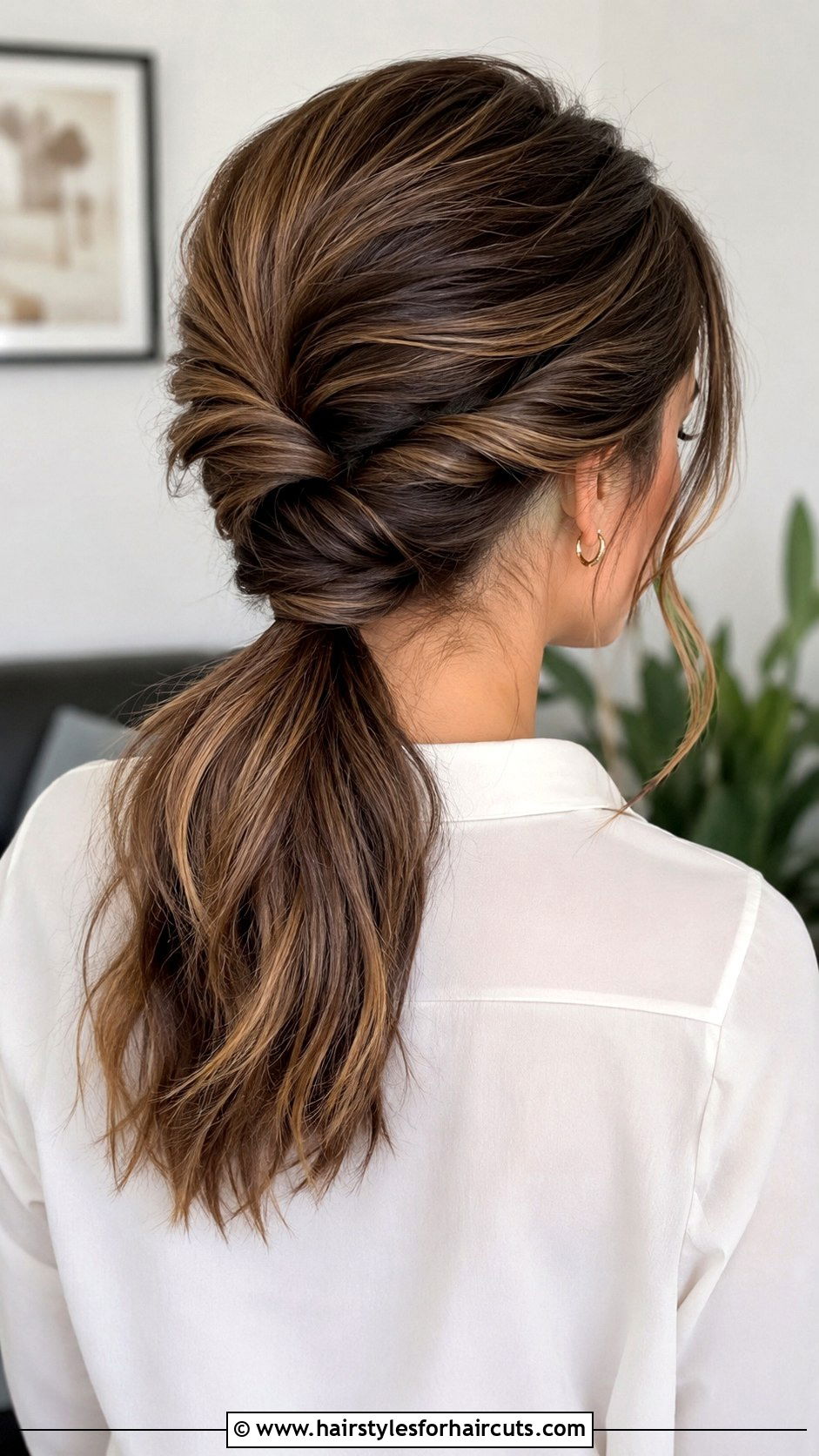Twisted Low Ponytail - 25 5 minute hairstyles for frizzy hair - 25 5 minute hairstyles for frizzy hair