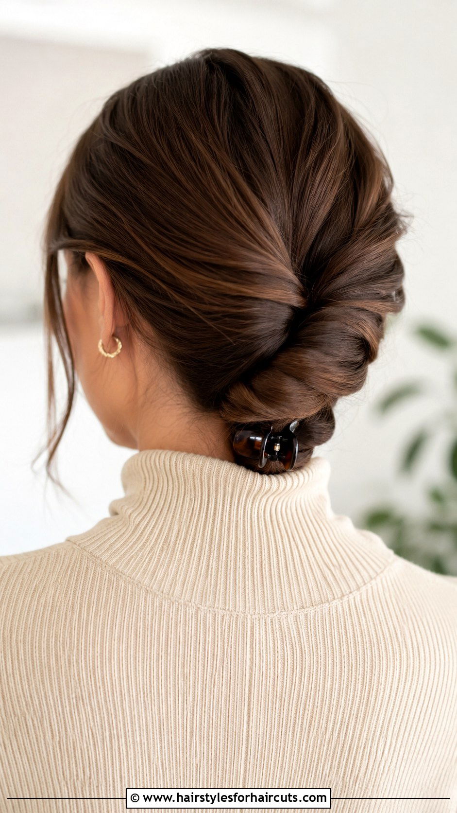 Twisted Low Ponytail With Clip - 25 no hair tie hairstyles - 25 no hair tie hairstyles