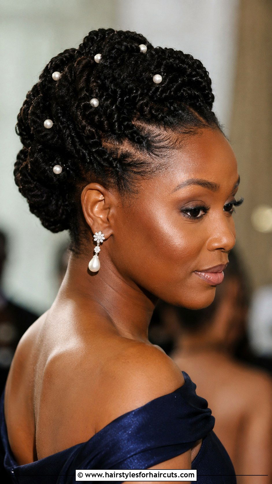 Twisted Updo - 25 cute vacation hairstyles for black hair - 25 cute vacation hairstyles for black hair
