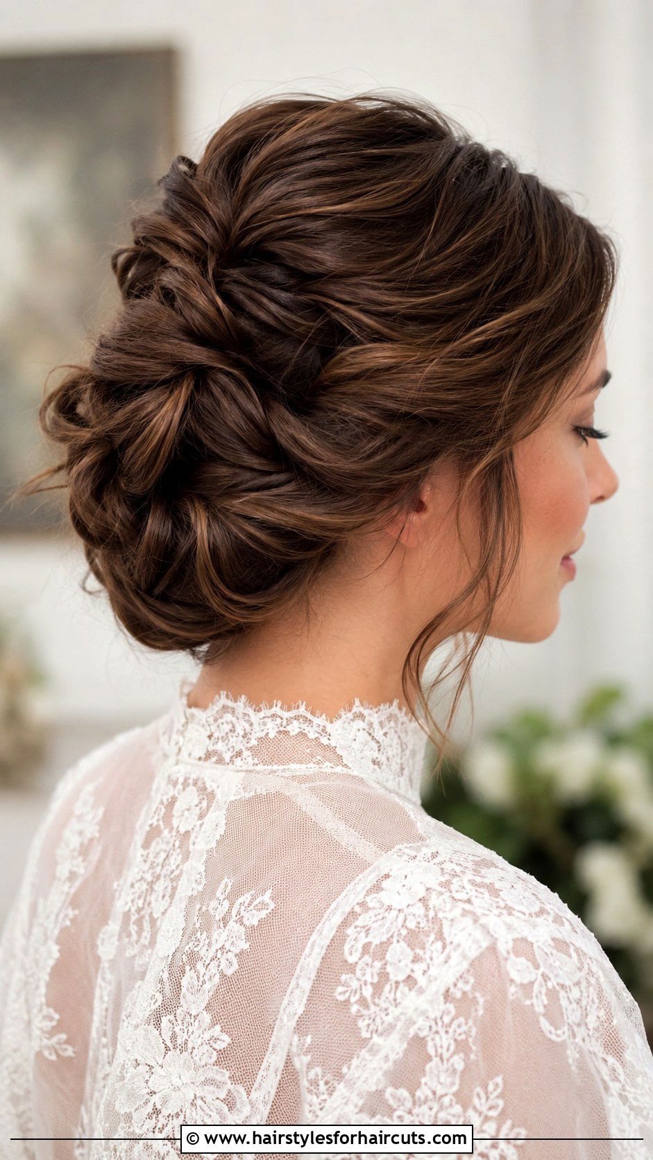 Twisted Updo - 25 feminine hairstyles - 25 feminine hairstyles