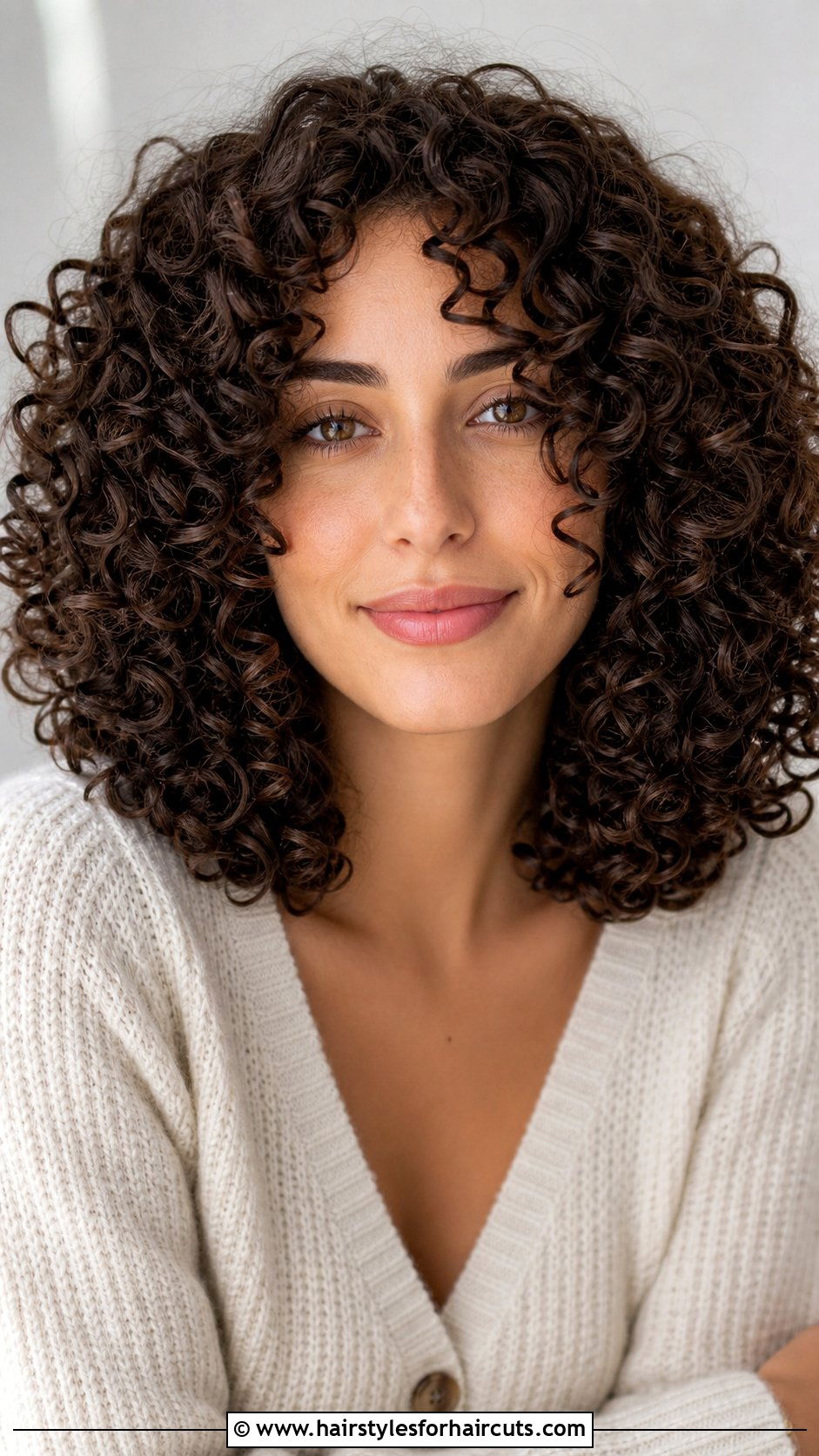 U Shape Haircut For Curly Hair - 25 u shape haircuts - 25 u shape haircuts