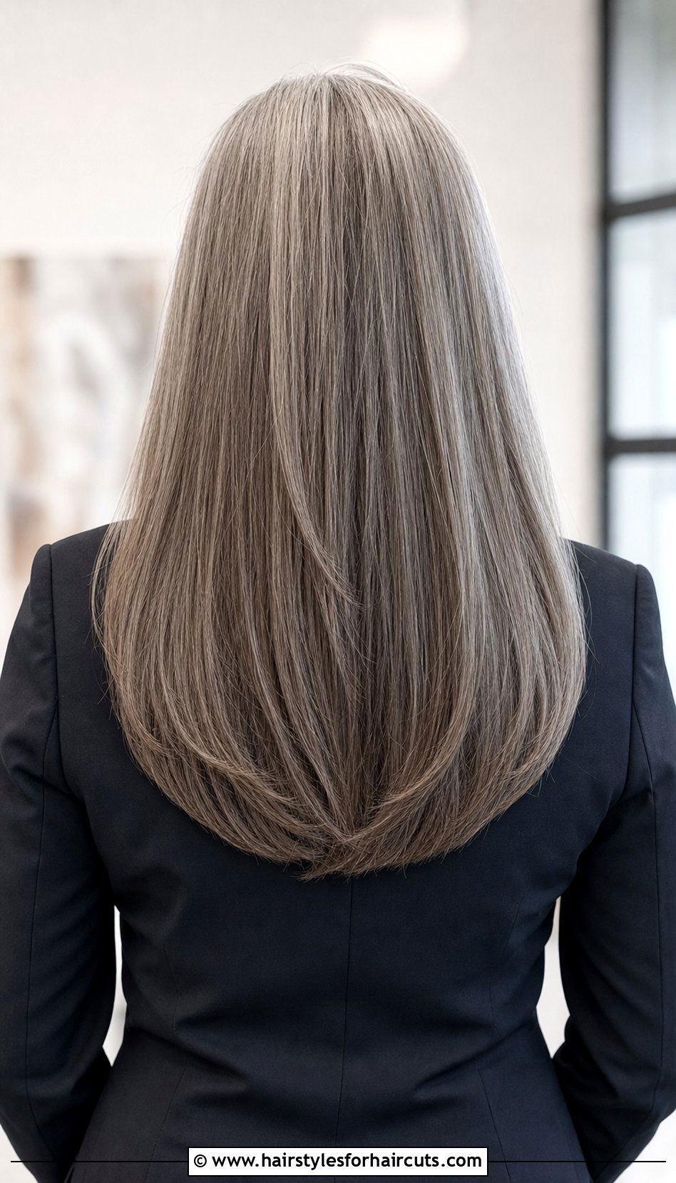 U Shaped Back Long Hair - 25 hairstyles for older women with long hair - 25 hairstyles for older women with long hair