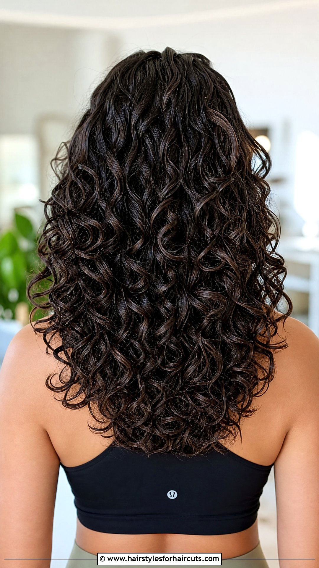 U Shaped Haircut With Bouncy Curls - 25 u shaped haircuts curly hair - 25 u shaped haircuts curly hair