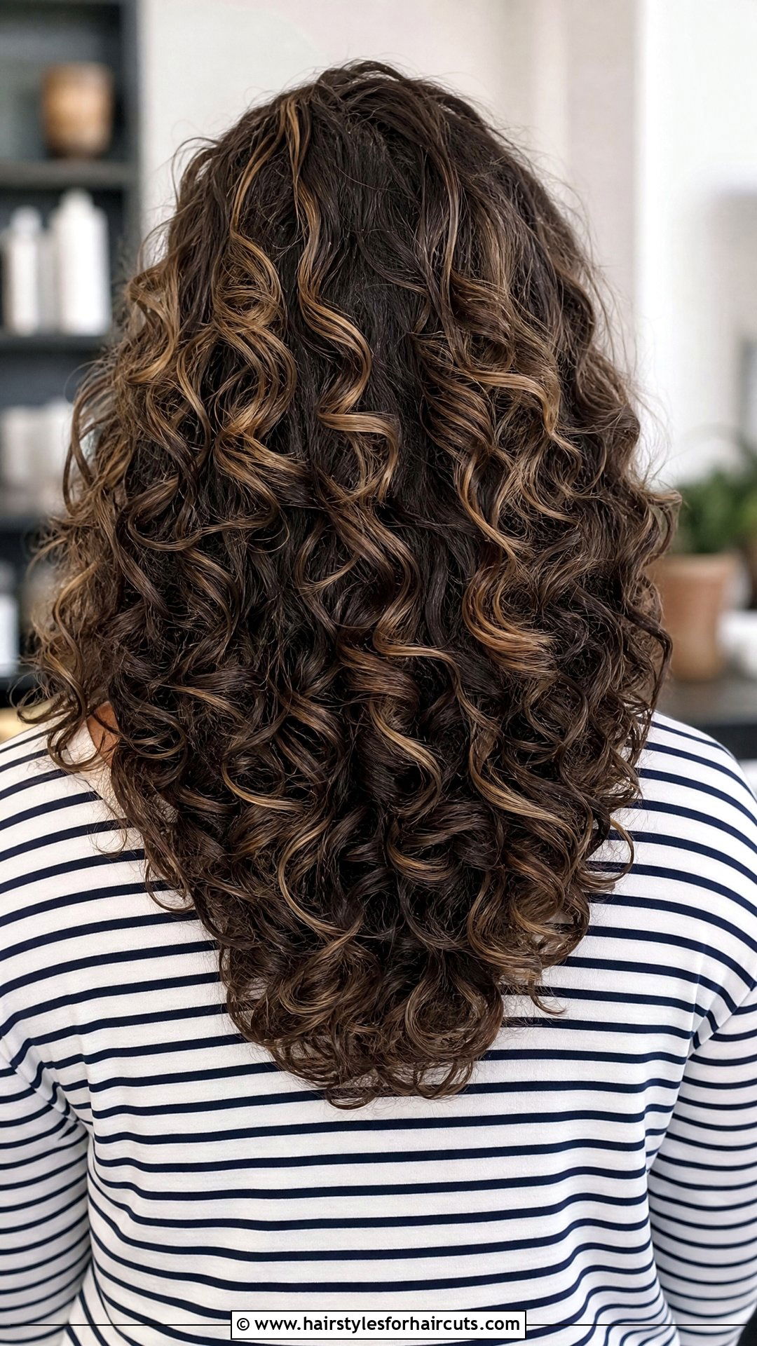U Shaped Haircut With Highlights Curly Hair - 25 u shaped haircuts curly hair - 25 u shaped haircuts curly hair