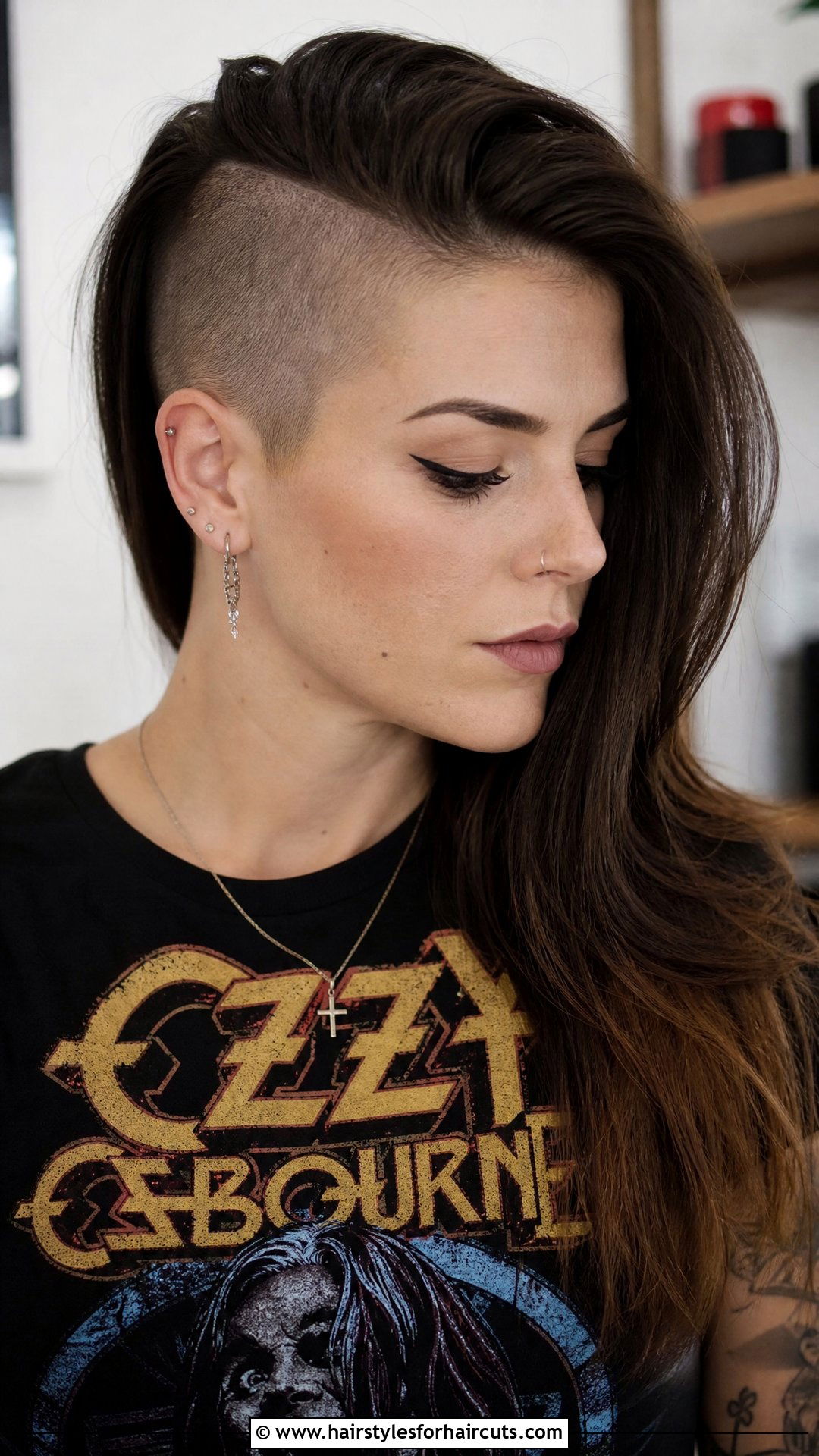 Undercut - 25 haircuts meaning - 25 haircuts meaning
