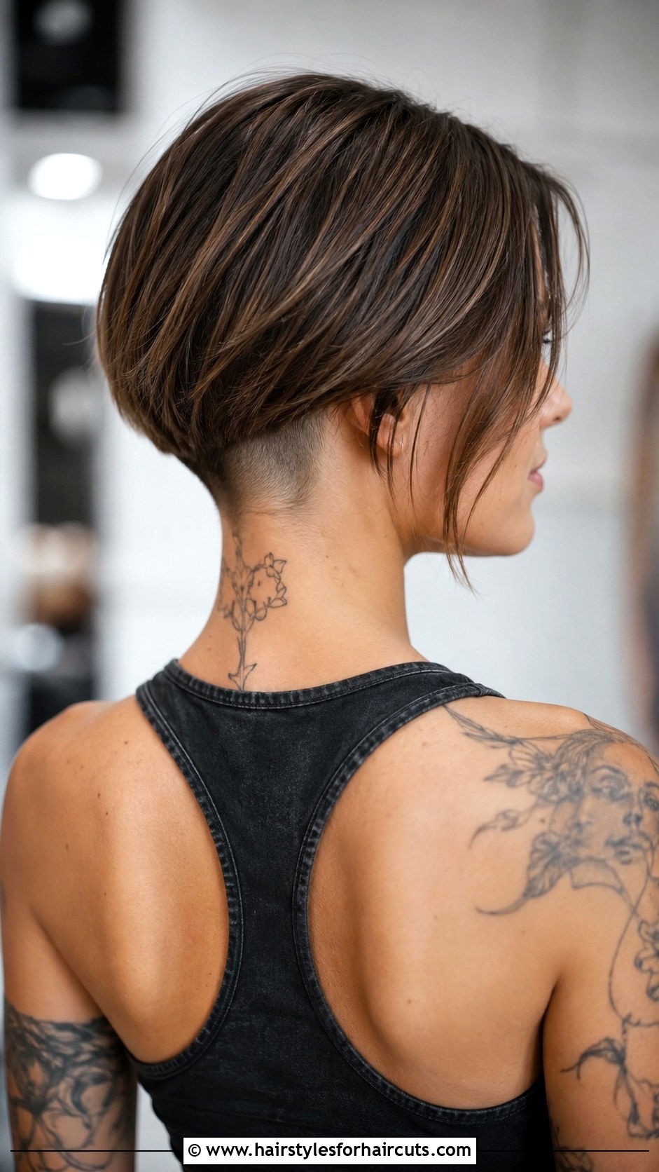 Undercut Bob - 25 bob haircuts for fine thin hair - 25 bob haircuts for fine thin hair