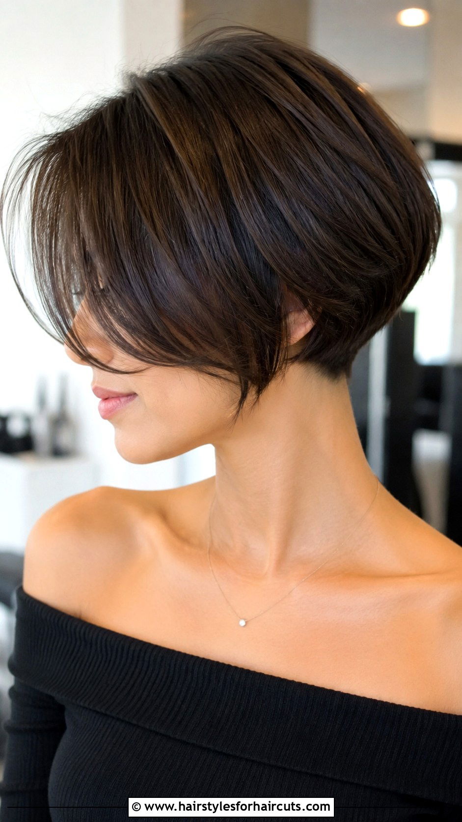Undercut Bob - 25 bob haircuts for thick hair - 25 bob haircuts for thick hair