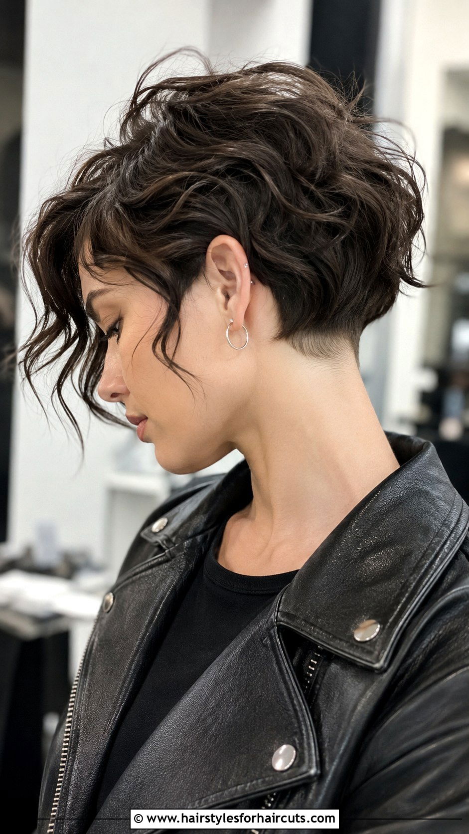 Undercut Bob For Wavy Hair - 25 bob haircuts for wavy hair - 25 bob haircuts for wavy hair